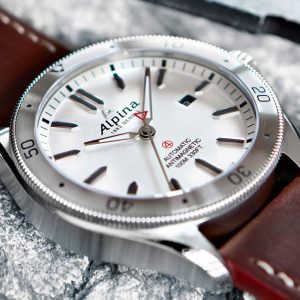 Alpiner 4 Automatic Silver Dial